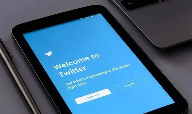 Twitter Twitter