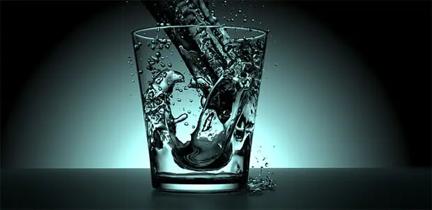Sommergrippe-Wasser-trinken
