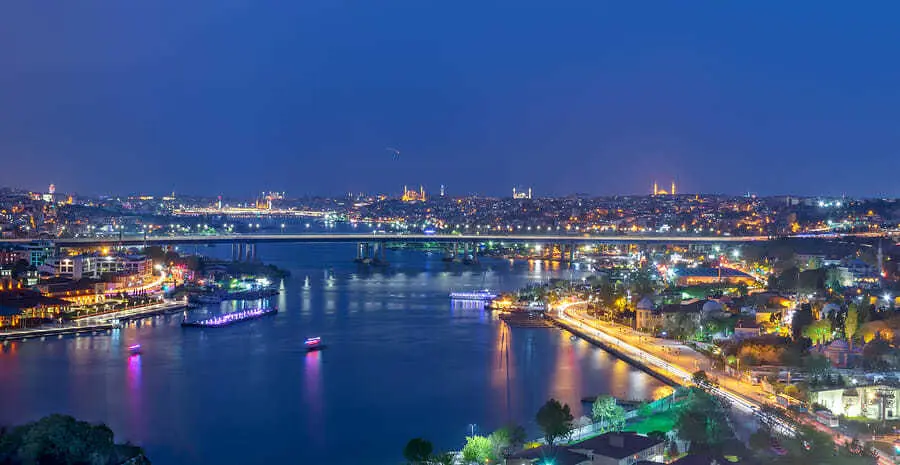 Eigenhaartransplantation in der Istanbul