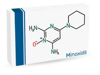 Minoxidil bei Geheimratsecken