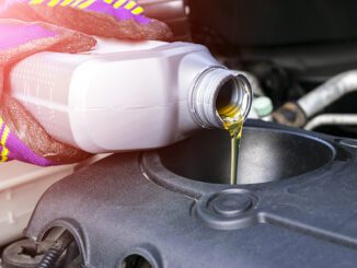 Welche Aufgabe hat Motoröl in einem Verbrennungsmotor