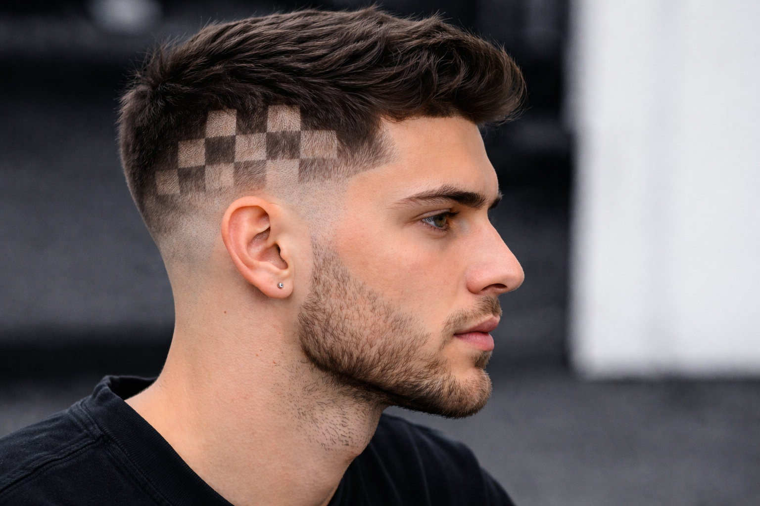 Checkermuster im Haarschnitt